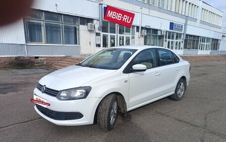 Volkswagen Polo VI (EU Market), 2015 год, 940 000 рублей, 17 фотография