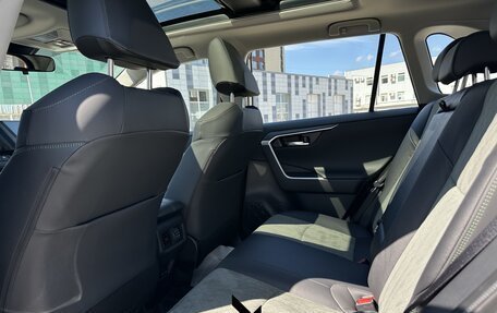 Toyota RAV4, 2025 год, 4 340 000 рублей, 32 фотография