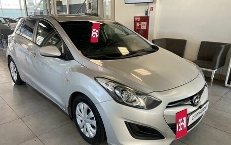 Hyundai i30 II рестайлинг, 2013 год, 699 000 рублей, 2 фотография