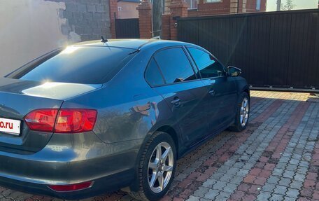 Volkswagen Jetta VI, 2013 год, 1 150 000 рублей, 2 фотография