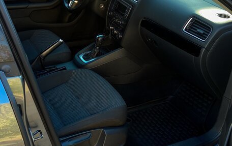 Volkswagen Jetta VI, 2013 год, 1 150 000 рублей, 5 фотография