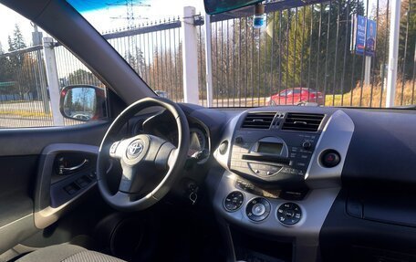 Toyota RAV4, 2006 год, 1 069 000 рублей, 9 фотография