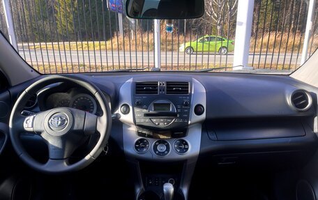 Toyota RAV4, 2006 год, 1 069 000 рублей, 10 фотография