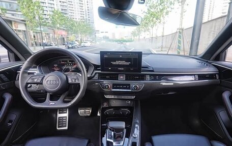 Audi RS 4, 2021 год, 6 600 000 рублей, 8 фотография
