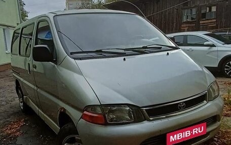 Toyota HiAce, 1999 год, 550 000 рублей, 1 фотография