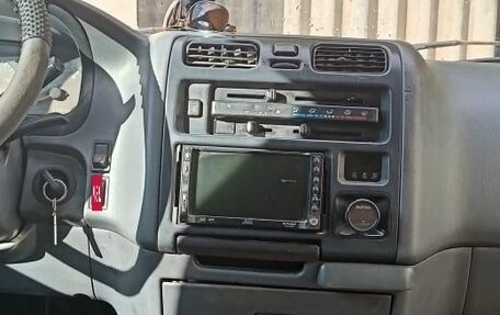 Toyota HiAce, 1999 год, 550 000 рублей, 8 фотография