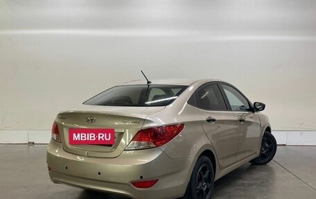 Hyundai Solaris II рестайлинг, 2013 год, 758 000 рублей, 2 фотография