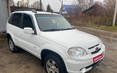 Chevrolet Niva I рестайлинг, 2011 год, 500 000 рублей, 1 фотография