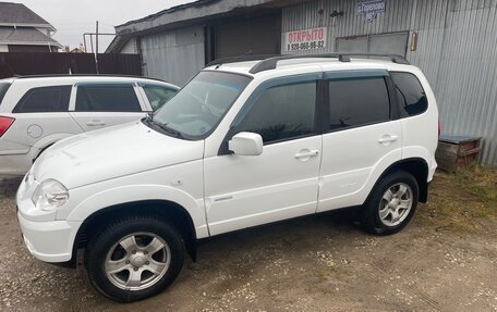 Chevrolet Niva I рестайлинг, 2011 год, 500 000 рублей, 4 фотография