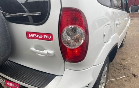 Chevrolet Niva I рестайлинг, 2011 год, 500 000 рублей, 9 фотография