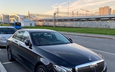 Mercedes-Benz E-Класс, 2019 год, 3 550 000 рублей, 6 фотография