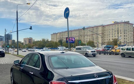 Mercedes-Benz E-Класс, 2019 год, 3 550 000 рублей, 22 фотография