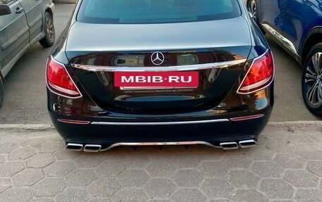Mercedes-Benz E-Класс, 2019 год, 3 550 000 рублей, 20 фотография