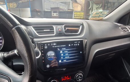 KIA Rio III рестайлинг, 2011 год, 500 000 рублей, 8 фотография