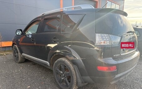 Mitsubishi Outlander III рестайлинг 3, 2007 год, 750 000 рублей, 4 фотография