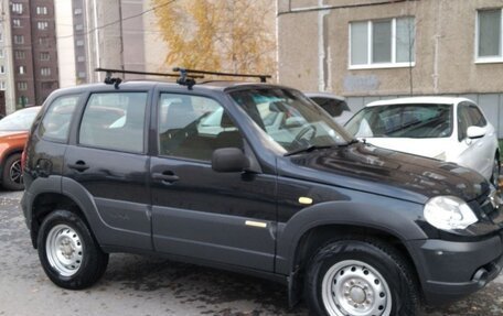 Chevrolet Niva I рестайлинг, 2017 год, 750 000 рублей, 1 фотография