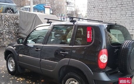 Chevrolet Niva I рестайлинг, 2017 год, 750 000 рублей, 2 фотография
