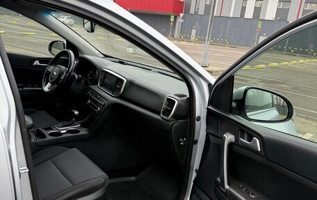 KIA Sportage IV рестайлинг, 2020 год, 2 150 000 рублей, 14 фотография