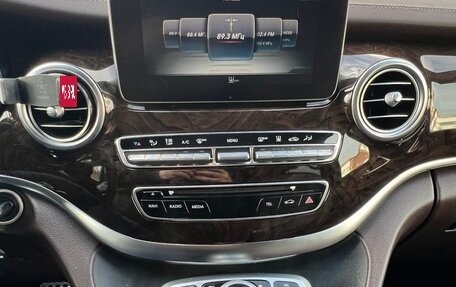 Mercedes-Benz V-Класс, 2017 год, 3 499 000 рублей, 10 фотография