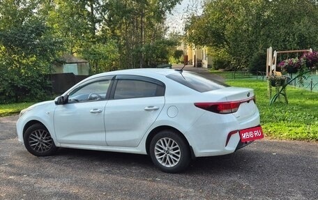 KIA Rio IV, 2018 год, 1 300 000 рублей, 4 фотография