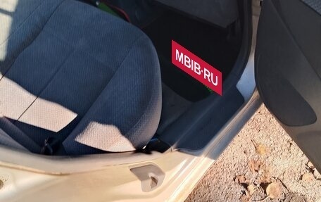 Mazda Familia, 1999 год, 270 000 рублей, 9 фотография