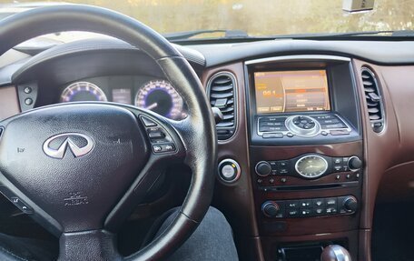 Infiniti QX50 I рестайлинг, 2014 год, 2 040 000 рублей, 7 фотография