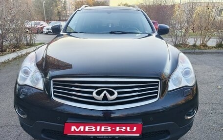 Infiniti QX50 I рестайлинг, 2014 год, 2 040 000 рублей, 2 фотография