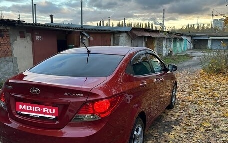 Hyundai Solaris II рестайлинг, 2013 год, 1 000 000 рублей, 4 фотография