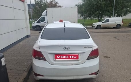 Hyundai Solaris II рестайлинг, 2016 год, 4 200 рублей, 1 фотография