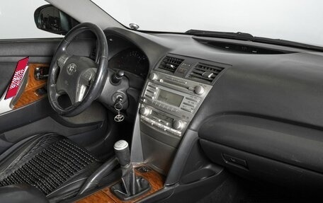 Toyota Camry, 2010 год, 881 000 рублей, 5 фотография
