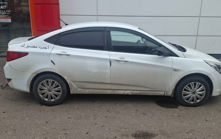 Hyundai Solaris II рестайлинг, 2016 год, 4 200 рублей, 3 фотография