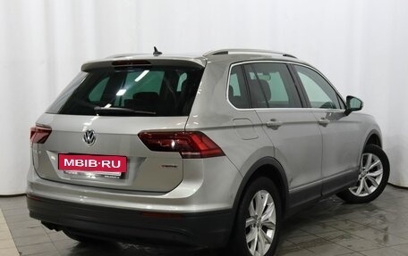 Volkswagen Tiguan II, 2018 год, 2 299 000 рублей, 4 фотография
