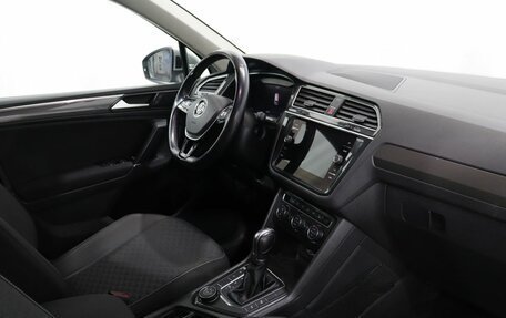 Volkswagen Tiguan II, 2018 год, 2 299 000 рублей, 10 фотография