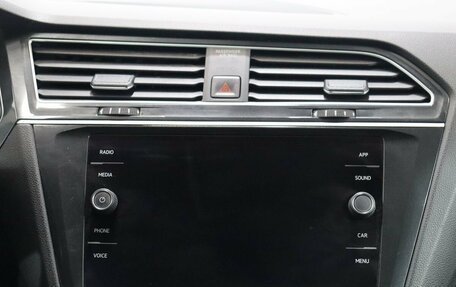 Volkswagen Tiguan II, 2018 год, 2 299 000 рублей, 20 фотография