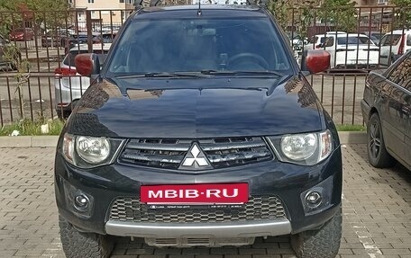 Mitsubishi L200 IV рестайлинг, 2012 год, 1 550 000 рублей, 2 фотография