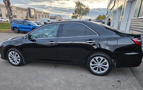 Toyota Camry, 2017 год, 2 500 000 рублей, 3 фотография