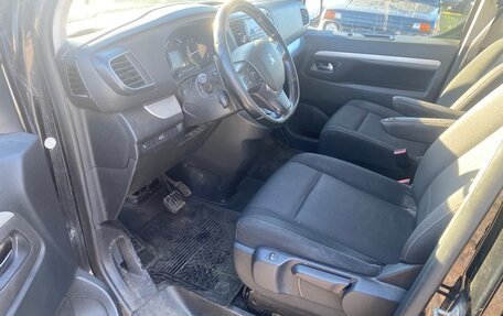 Peugeot Traveller I, 2018 год, 2 120 000 рублей, 4 фотография