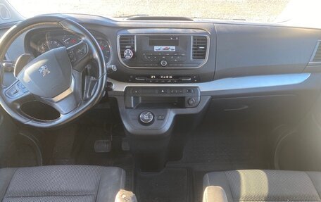 Peugeot Traveller I, 2018 год, 2 120 000 рублей, 6 фотография