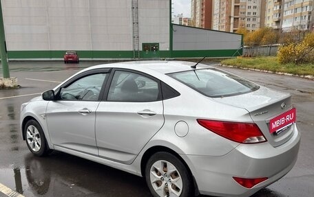 Hyundai Solaris II рестайлинг, 2016 год, 920 000 рублей, 3 фотография