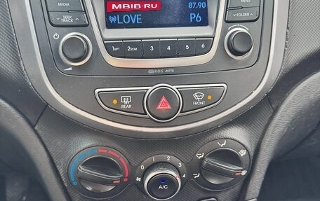 Hyundai Solaris II рестайлинг, 2016 год, 920 000 рублей, 17 фотография