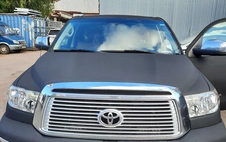 Toyota Tundra II, 2011 год, 4 000 000 рублей, 1 фотография