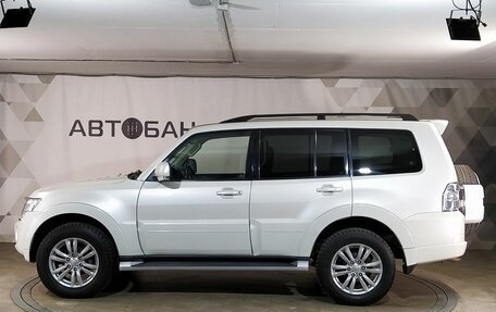 Mitsubishi Pajero IV, 2014 год, 2 600 000 рублей, 4 фотография
