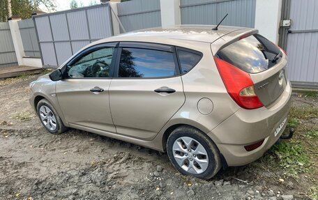 Hyundai Solaris II рестайлинг, 2012 год, 560 000 рублей, 5 фотография
