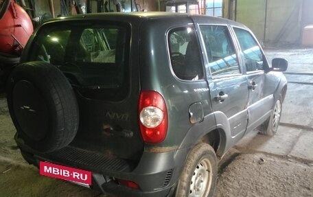 Chevrolet Niva I рестайлинг, 2016 год, 250 000 рублей, 3 фотография