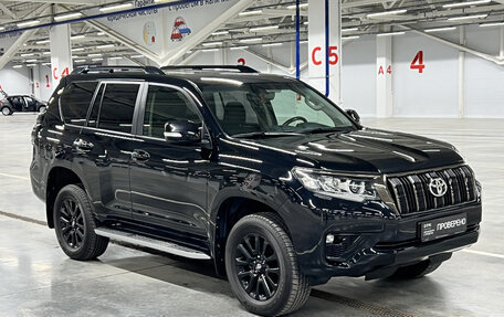 Toyota Land Cruiser Prado 150 рестайлинг 2, 2020 год, 6 980 000 рублей, 7 фотография