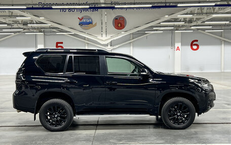 Toyota Land Cruiser Prado 150 рестайлинг 2, 2020 год, 6 980 000 рублей, 8 фотография