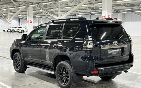 Toyota Land Cruiser Prado 150 рестайлинг 2, 2020 год, 6 980 000 рублей, 11 фотография