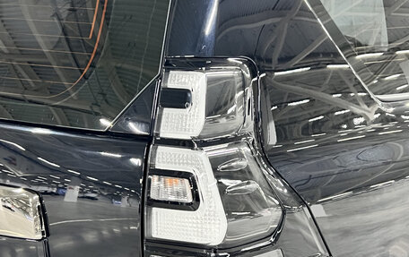 Toyota Land Cruiser Prado 150 рестайлинг 2, 2020 год, 6 980 000 рублей, 13 фотография