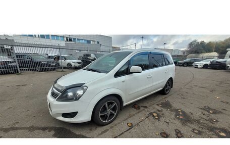 Opel Zafira B, 2013 год, 869 000 рублей, 1 фотография