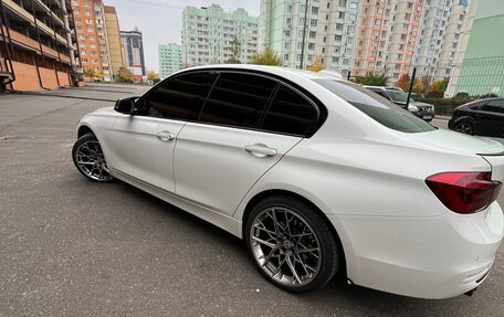 BMW 3 серия, 2017 год, 2 900 000 рублей, 6 фотография